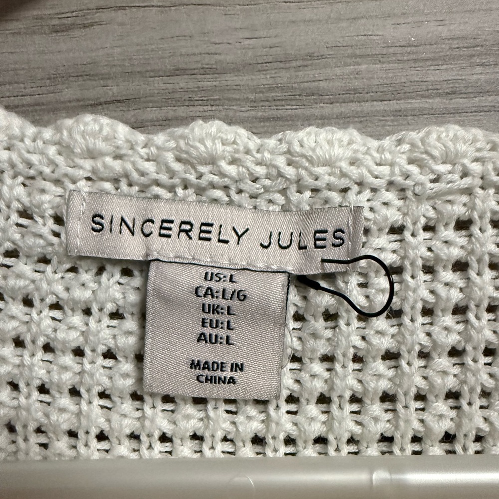 Sincerely Jules White Crochet Granny Square Bell Sleeve Cropped Sweater - Picture 3 of 5